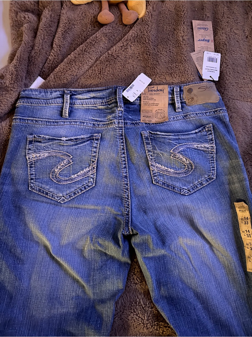 Silver Jeans Women’s Mid Wash Blue Bootcut Jeans